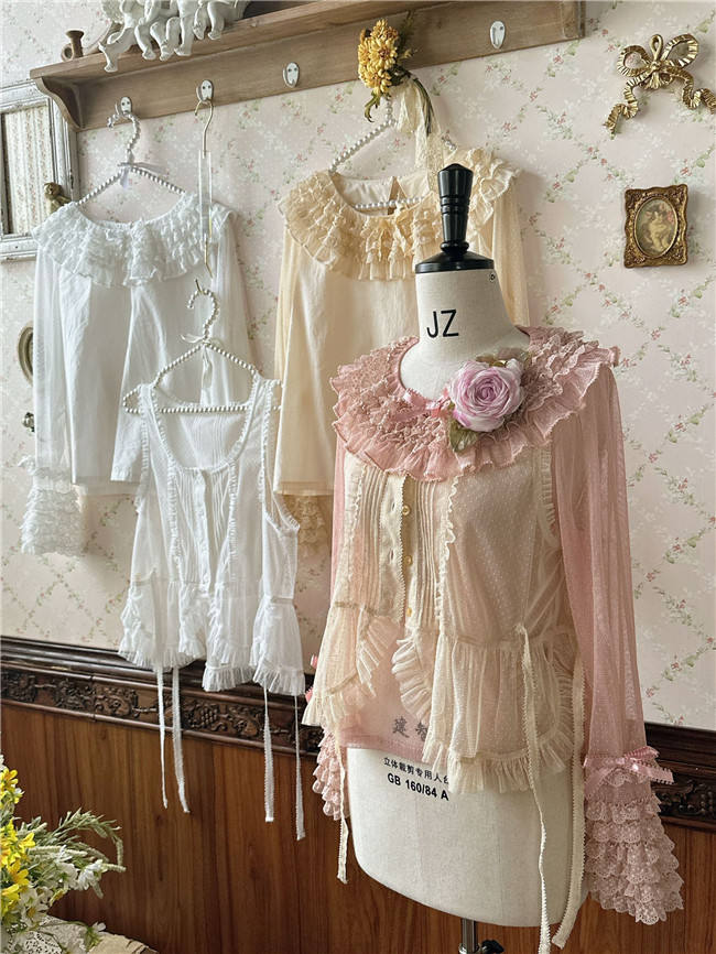 Sweet Dreamer Antique Wall Ruffle Collar Lolita Blouse