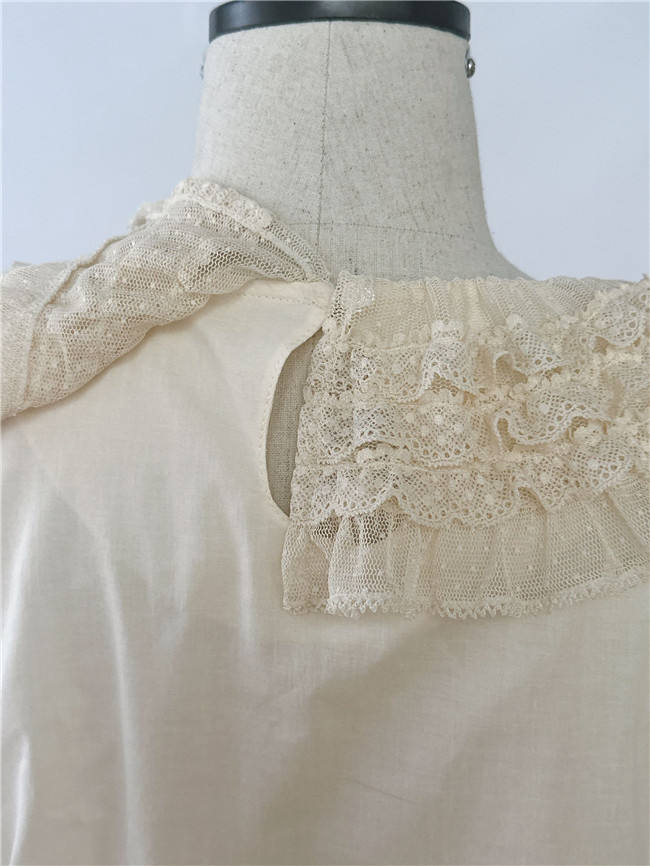 Sweet Dreamer Antique Wall Ruffle Collar Lolita Blouse