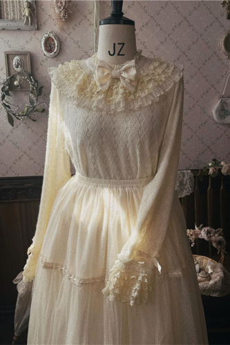Sweet Dreamer Antique Wall Lolita Knitwear