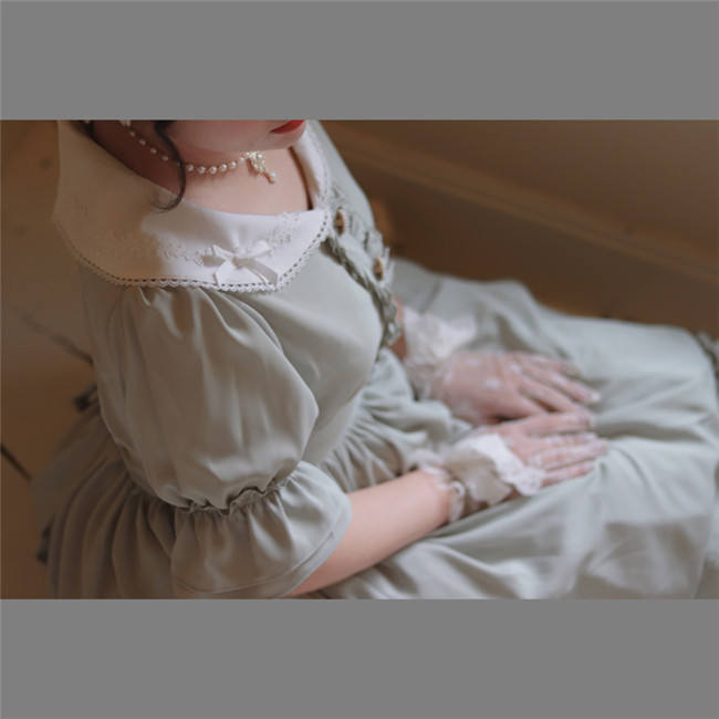 Laura Diary Classic Lolita Dress and Accessories