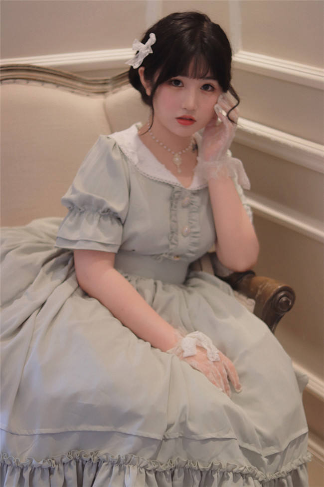 Laura Diary Classic Lolita Dress and Accessories