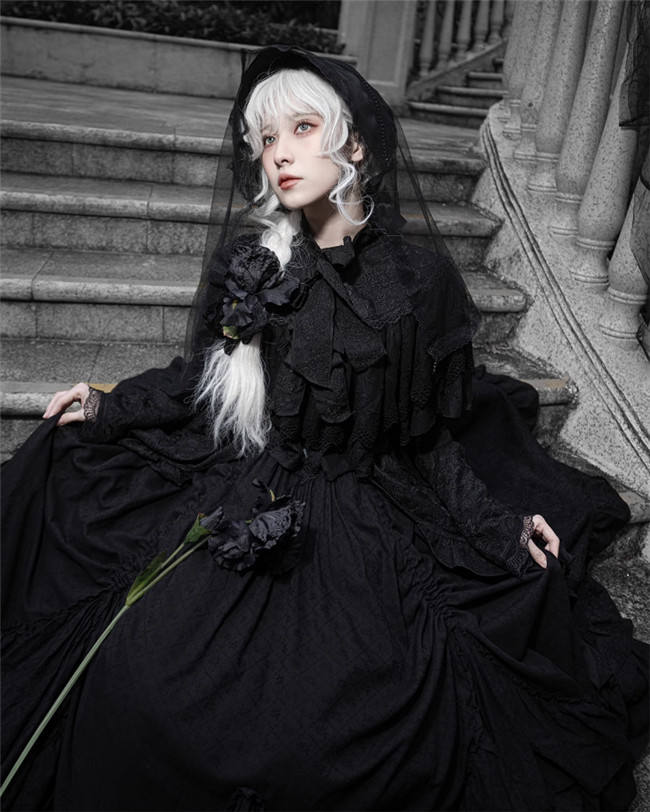 Black Iris Lolita Hat and Head Veil