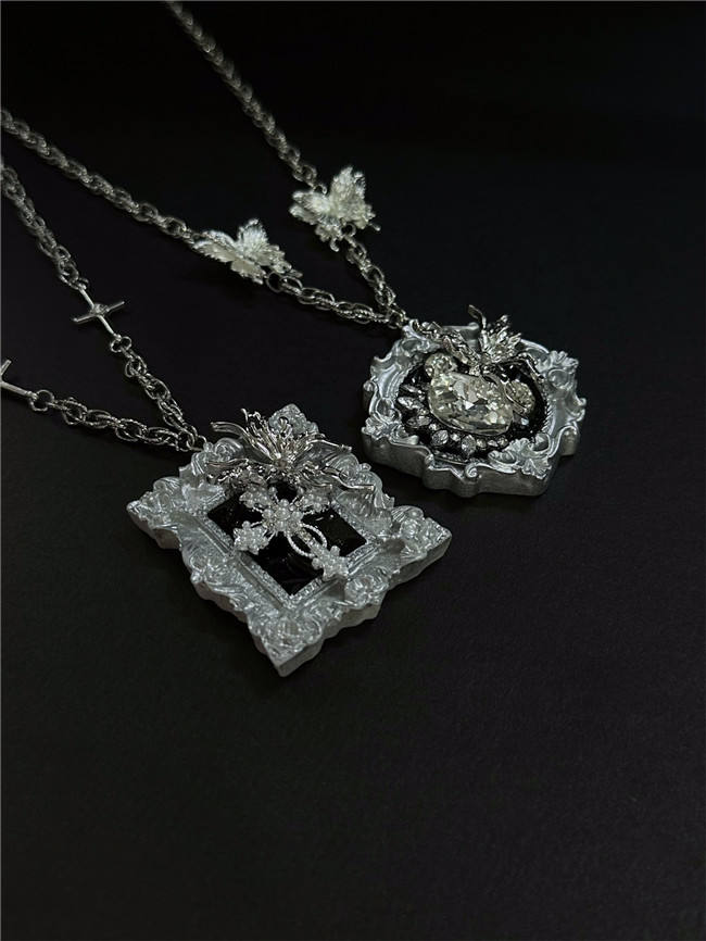 The Muppet Handmade Vintage Baroque Necklace