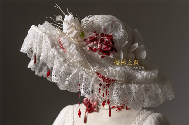 Nightmare Lilith White Gothic Lolita Hat