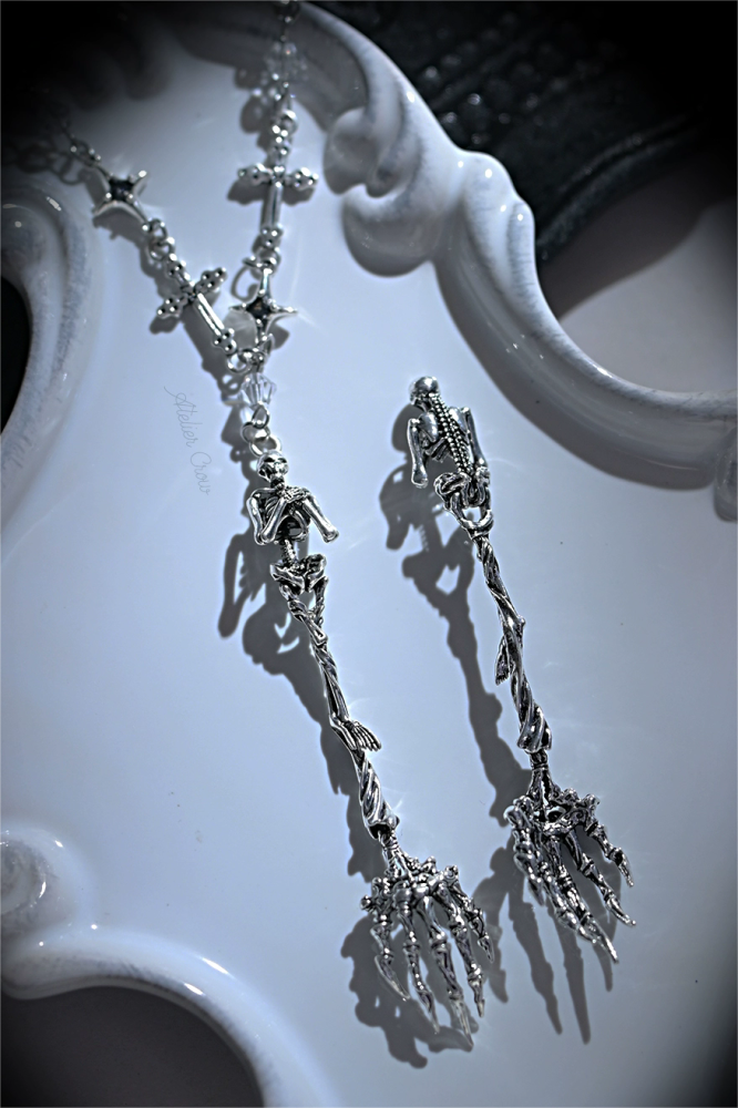 Lilith House Horrible House Gothic Skeleton Cutlery Necklace