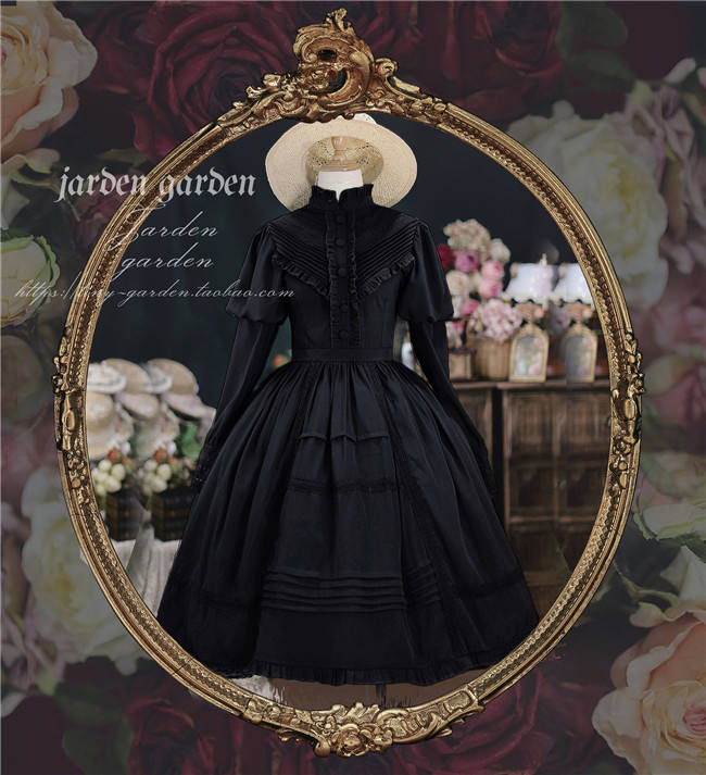 Black Forest Courtyard Gigot Sleeve Classic Lolita Dress