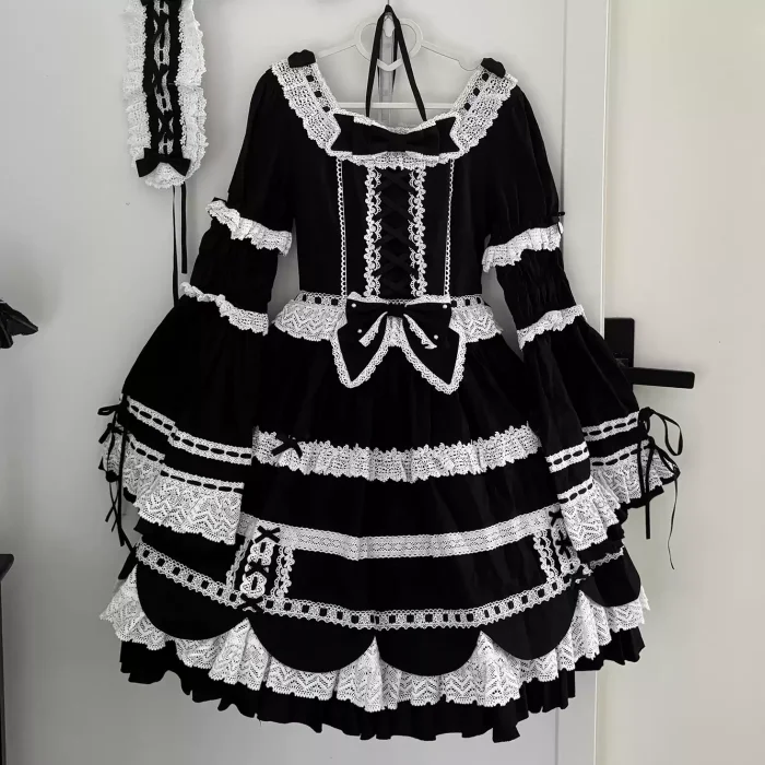 Cream Petal Cotton Lolita Dress and Set-in Sleeves