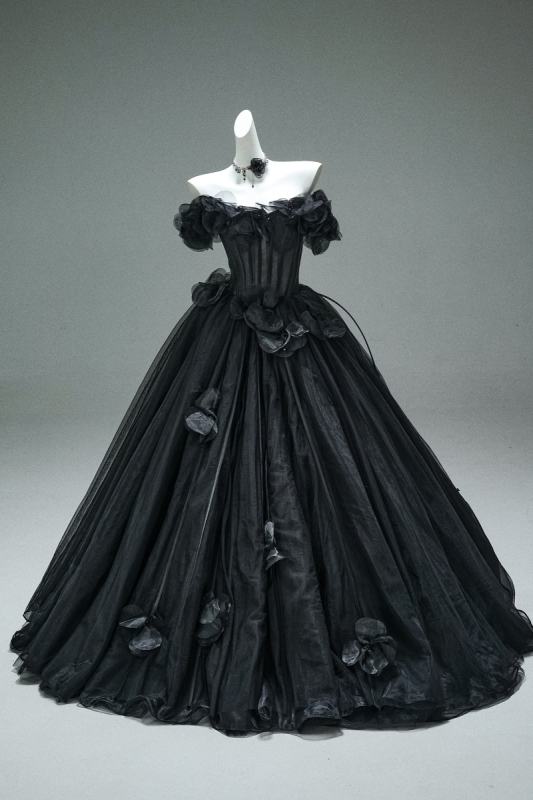 Hand Crafted Black Night Flowers Fluffy Princess Formal Dress