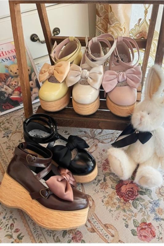 MODO Bubbles Wood Camouflage Heel Rocking Horse Shoes