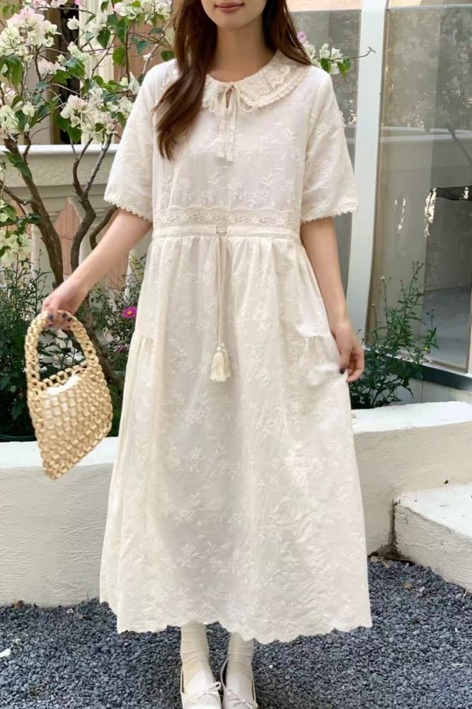 Sweet Embroidery Vest Beige Skirt Mori Kei Outfits