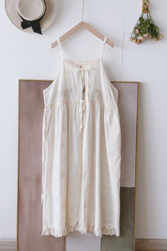 Fresh Nature Embroidery Overdress Beige Mori Kei Outfits