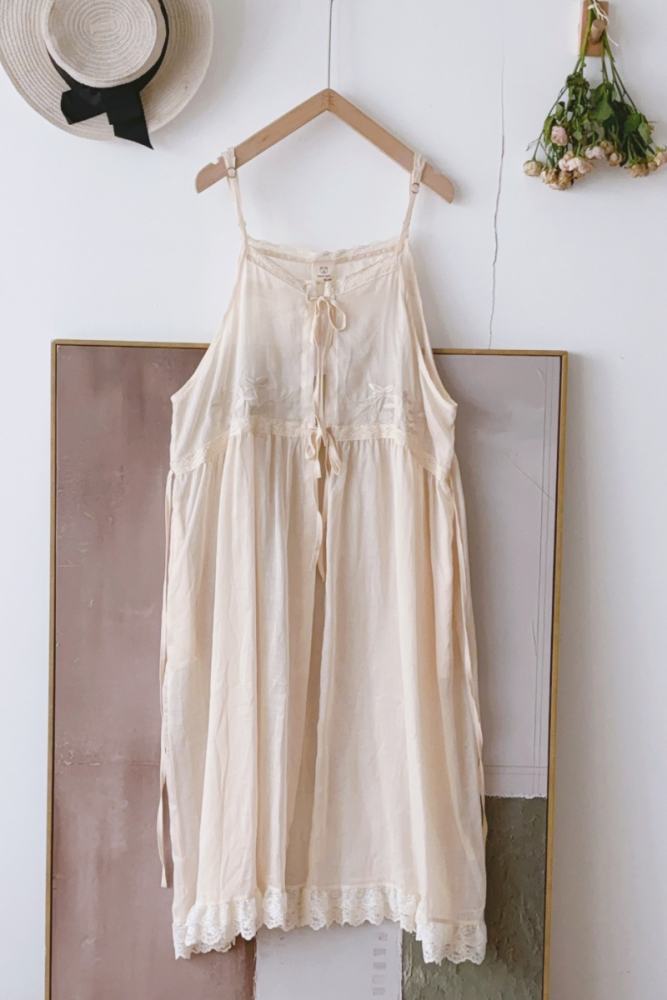 Fresh Nature Embroidery Overdress Beige Mori Kei Outfits