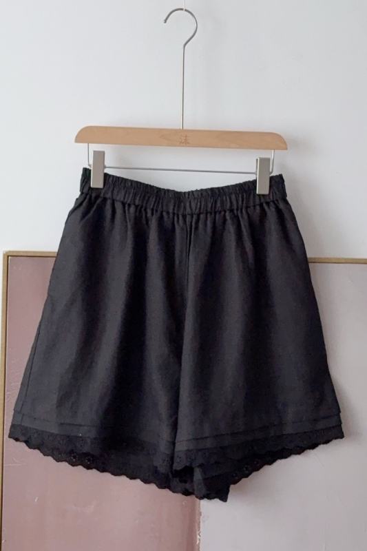 Nature Artsy Loose Shorts White Mori Kei Fashion