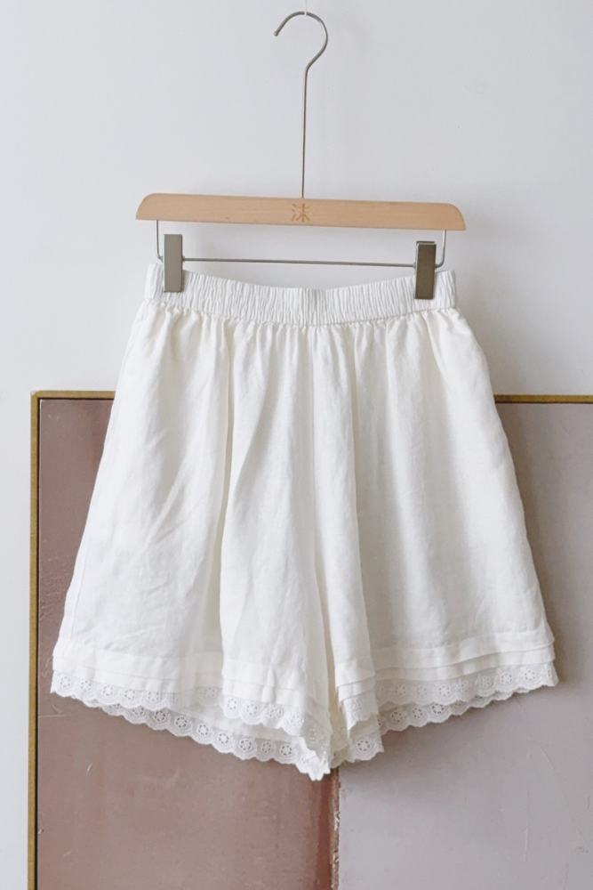 Nature Artsy Loose Shorts White Mori Kei Fashion
