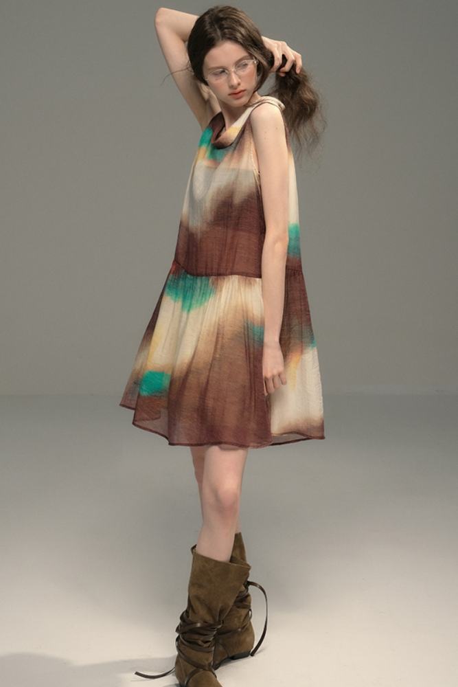 Peninsula Encounter Large Lapel Vest Dress Modern Fashion