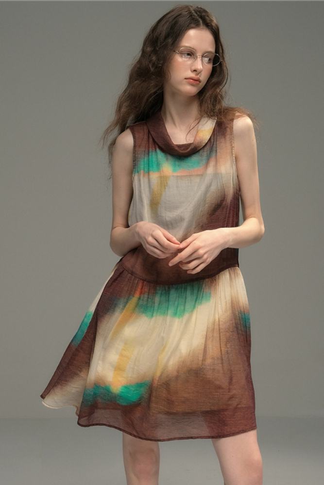 Peninsula Encounter Large Lapel Vest Dress Modern Fashion