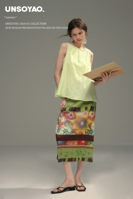 Embroidered Top Retro Printed Pleated Skirt Green Mori Kei Clothing