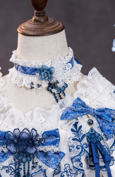 Bramble Rose Blue and White Porcelain Blue BNT Lolita Accessories