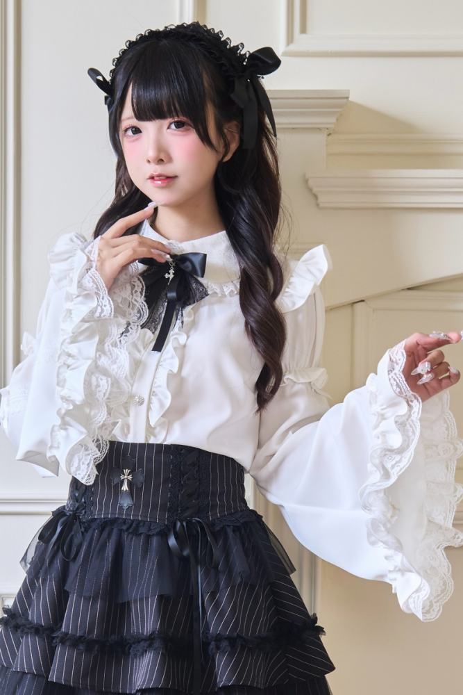 NoGenki Night Sparrow Gothic Fluffy Sleeves Lolita Blouse Jirai Kei Fashion