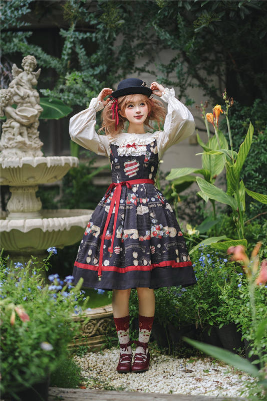 Miss Point Strawberry Pictorial Classic Lolita Dress