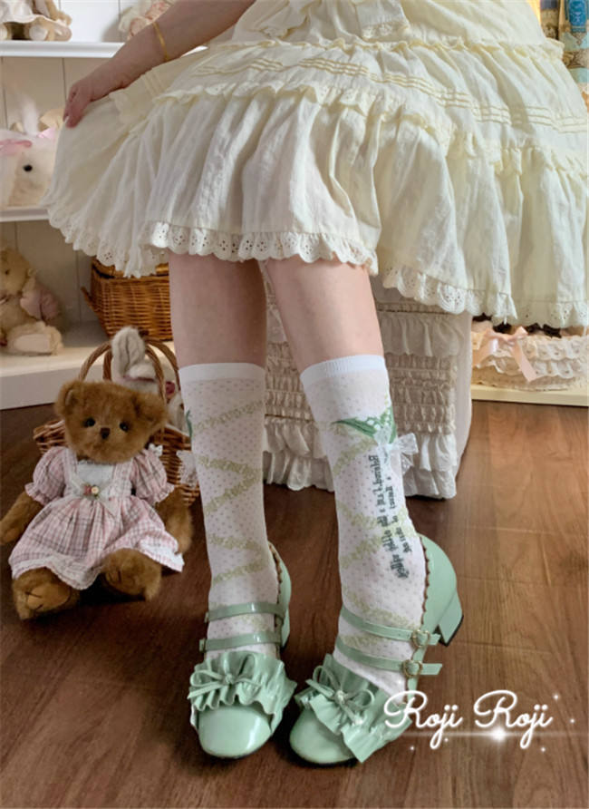 Roji Lily of the Valley Short Lolita Socks