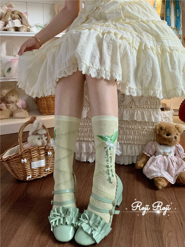 Roji Lily of the Valley Short Lolita Socks