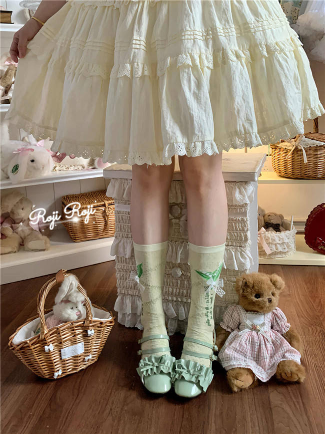 Roji Lily of the Valley Short Lolita Socks