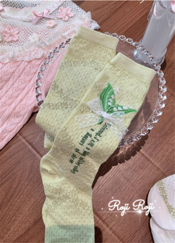 Roji Lily of the Valley Short Lolita Socks