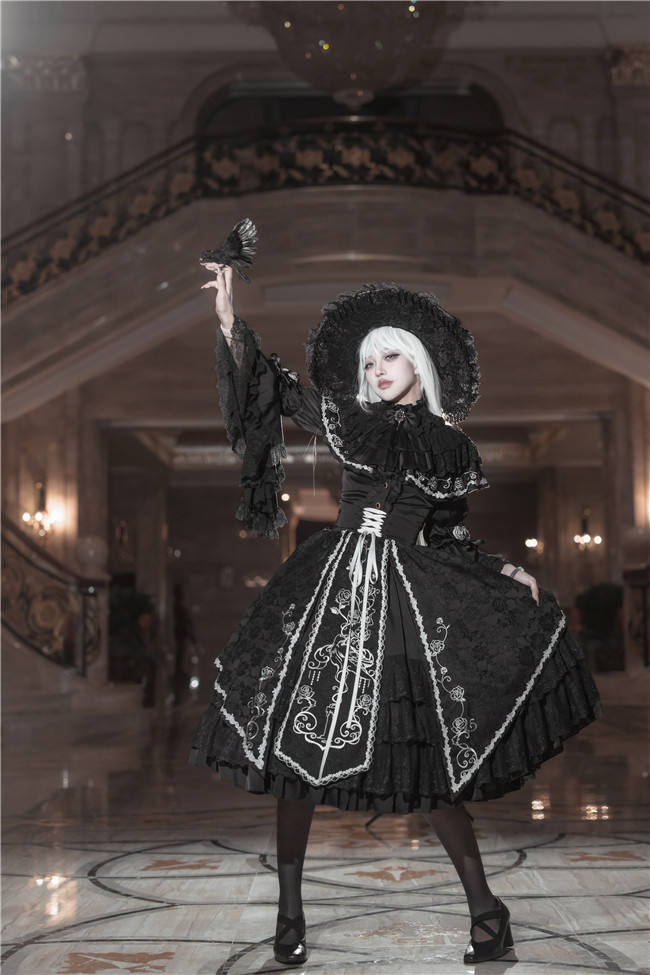 Dark Crown Plus Size Friendly Dark Gothic Lolita Blouse, Skirt, Cape and Accessories