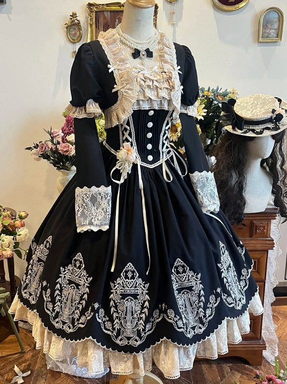 Amber Realm Dream Weaving Strings Classic Lolita Dress, Sleeves and Accessories