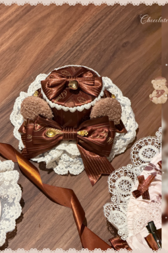 Meng Fu Zi Bear Workshop Classic Lolita Hat, Choker, Detachable Sleeves