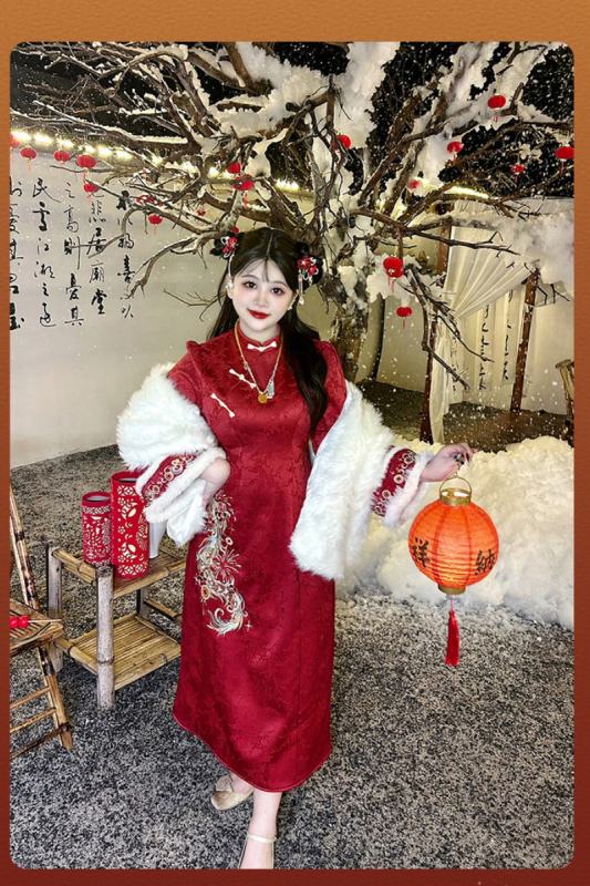 Hard Candy Loong Embroidery Red Cheongsam Plus Size Dress and Vest