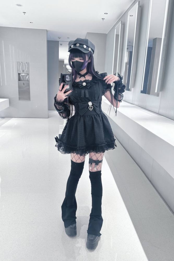 Virtual Paradise Shoulder Straps High Waist Black Plaid Skirt Jirai Kei Clothes