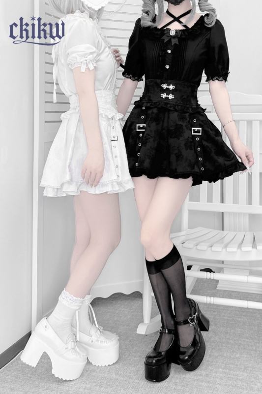 Ckikw Glamorous Chinese Buttons Metal Straps Kuro Skirt Jirai Kei Clothing