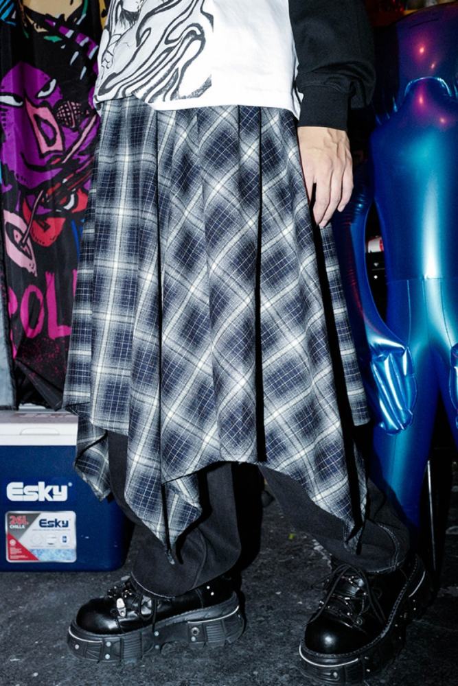 Bizzcut Club Irregular Layering Punk Plaid Skirt Jirai Kei Outfit