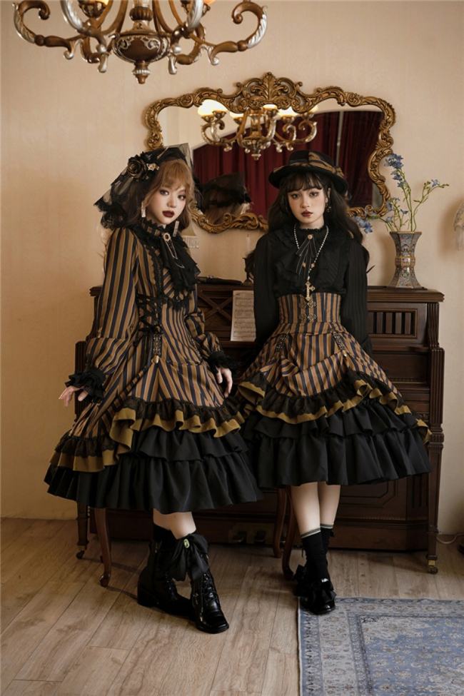 Miss Point ~The Pointe Estate Stripe High Waist Lolita Skirt