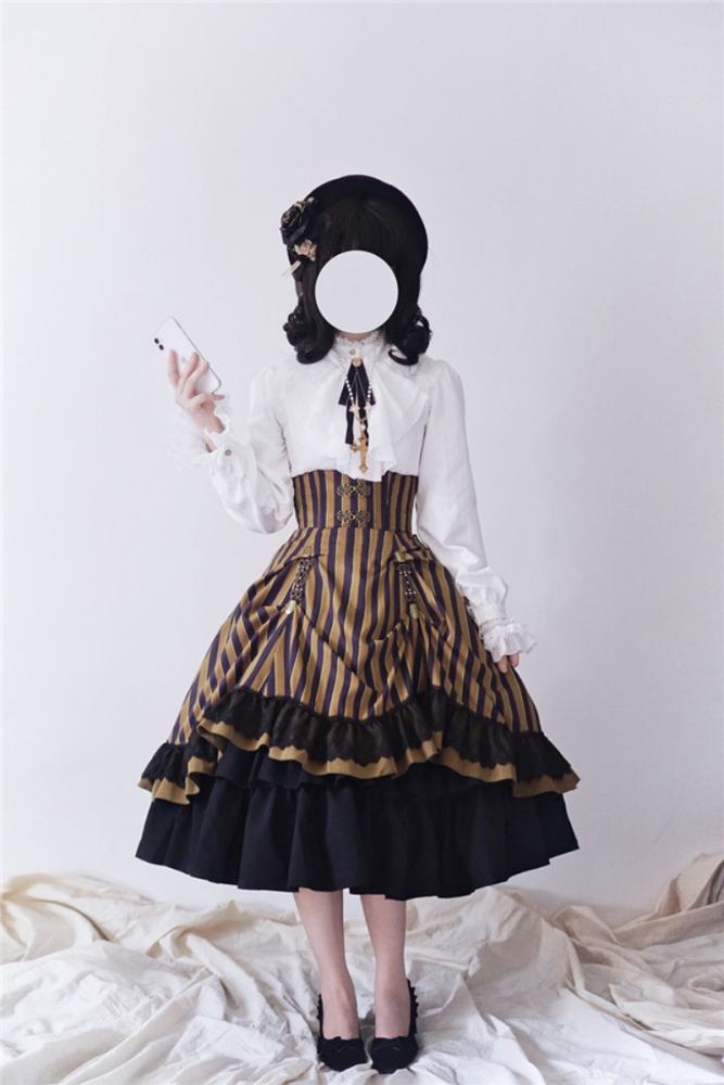 Miss Point ~The Pointe Estate Vintage Lolita Blouse
