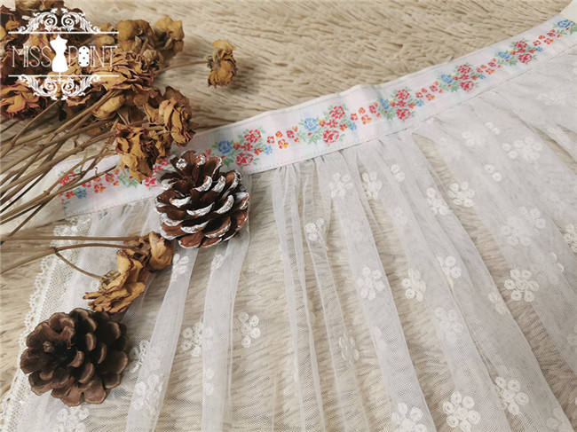 Miss Point ~The Song of Harvest Lace Apron -Pre-order