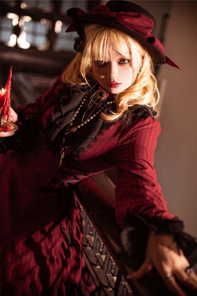 Miss Point ~The Pointe Estate Stripe Lolita OP
