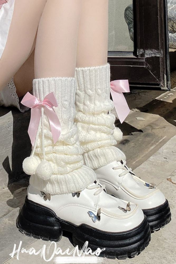 Hua Nai Cat Bowknot White Slouchy Socks