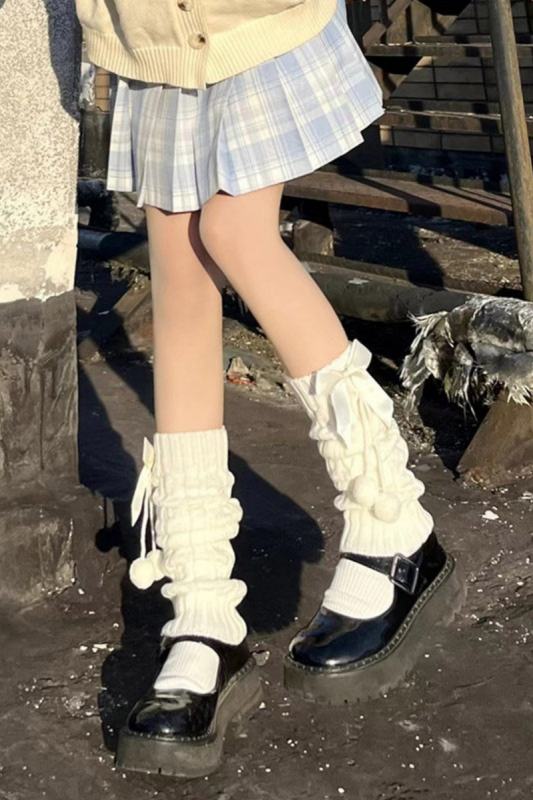 Hua Nai Cat Bowknot White Slouchy Socks