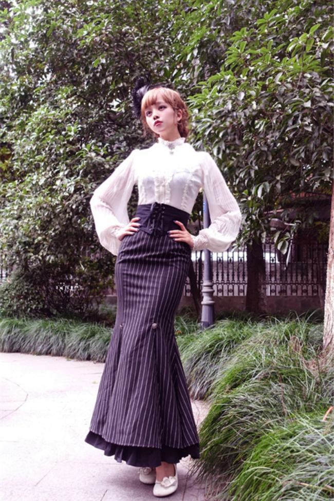 Surface Spell ~Lorelai Stripe Lolita Fishtail Skirt