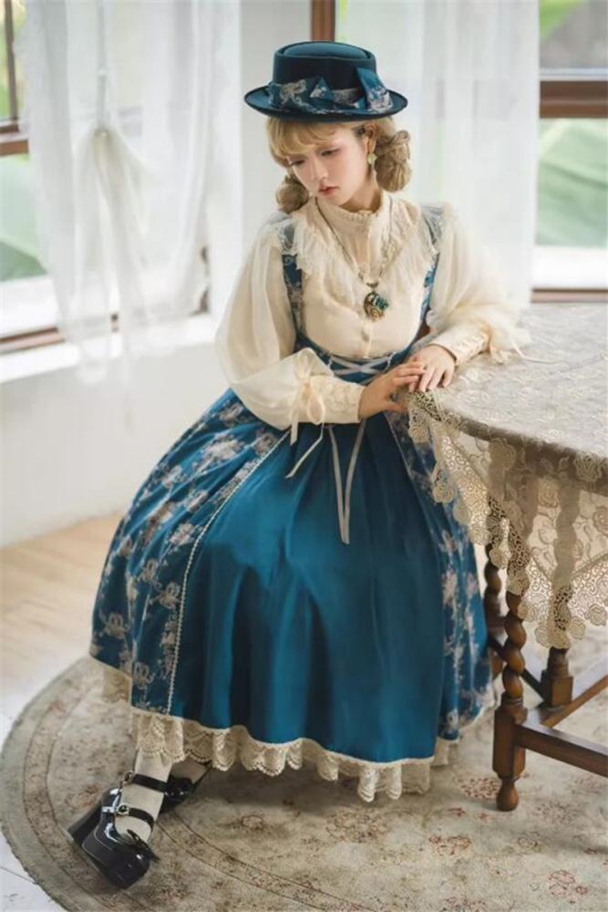 Miss Point Antique Wall Classic Lolita Jumper Dress