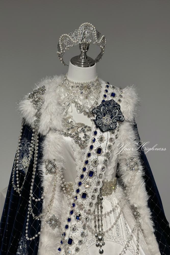 Your Highness ~The Second Queen~ Retro Court Lolita OP Cape and Necklace