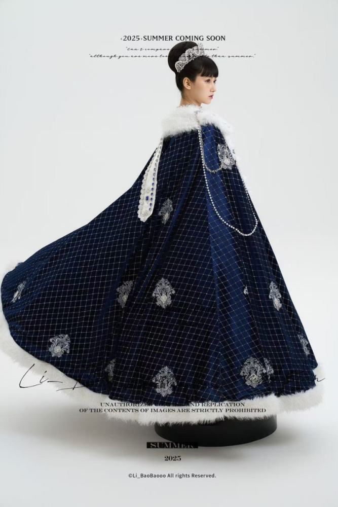 Your Highness ~The Second Queen~ Retro Court Lolita OP Cape and Necklace