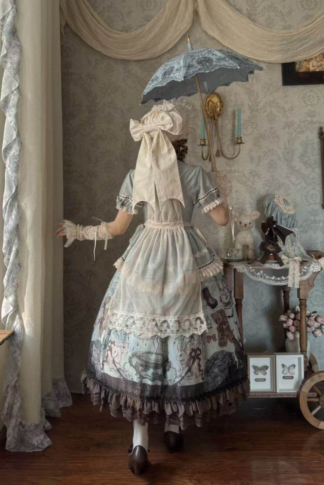 Hyq ～Symbiotic Doll～ Gothic Lolita Blouse Apron and Coat