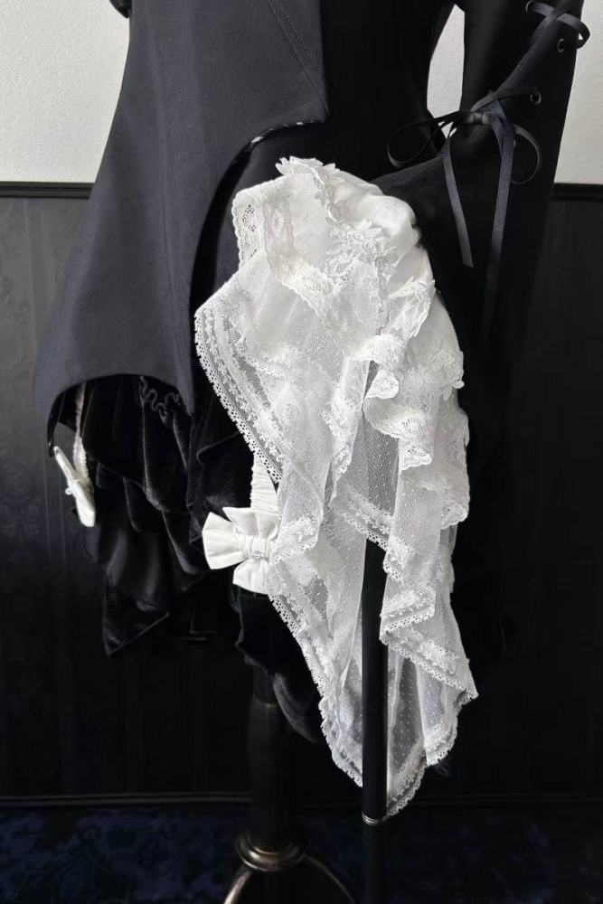 Hyq ～Symbiotic Doll～ Gothic Lolita Blouse Apron and Coat
