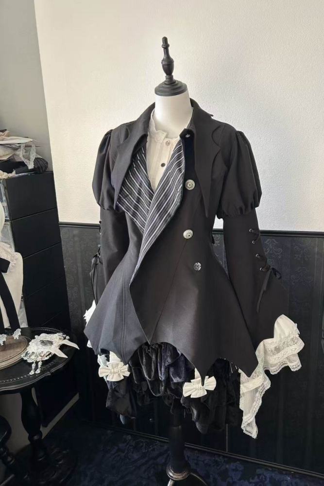 Hyq ～Symbiotic Doll～ Gothic Lolita Blouse Apron and Coat