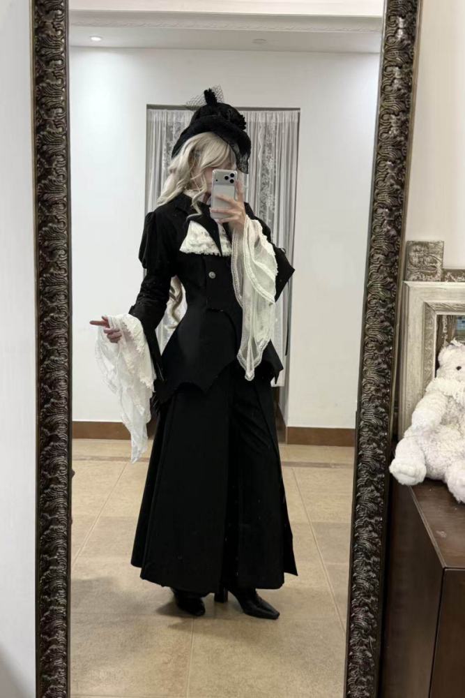 Hyq ～Symbiotic Doll～ Gothic Lolita Blouse Apron and Coat