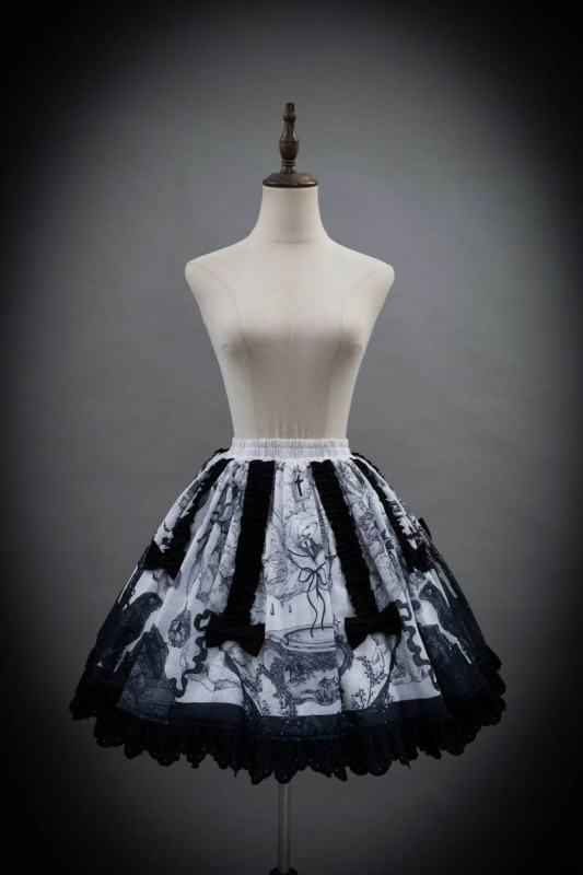 Hyq ～Symbiotic Doll～ Prints Gothic Lolita Skirt